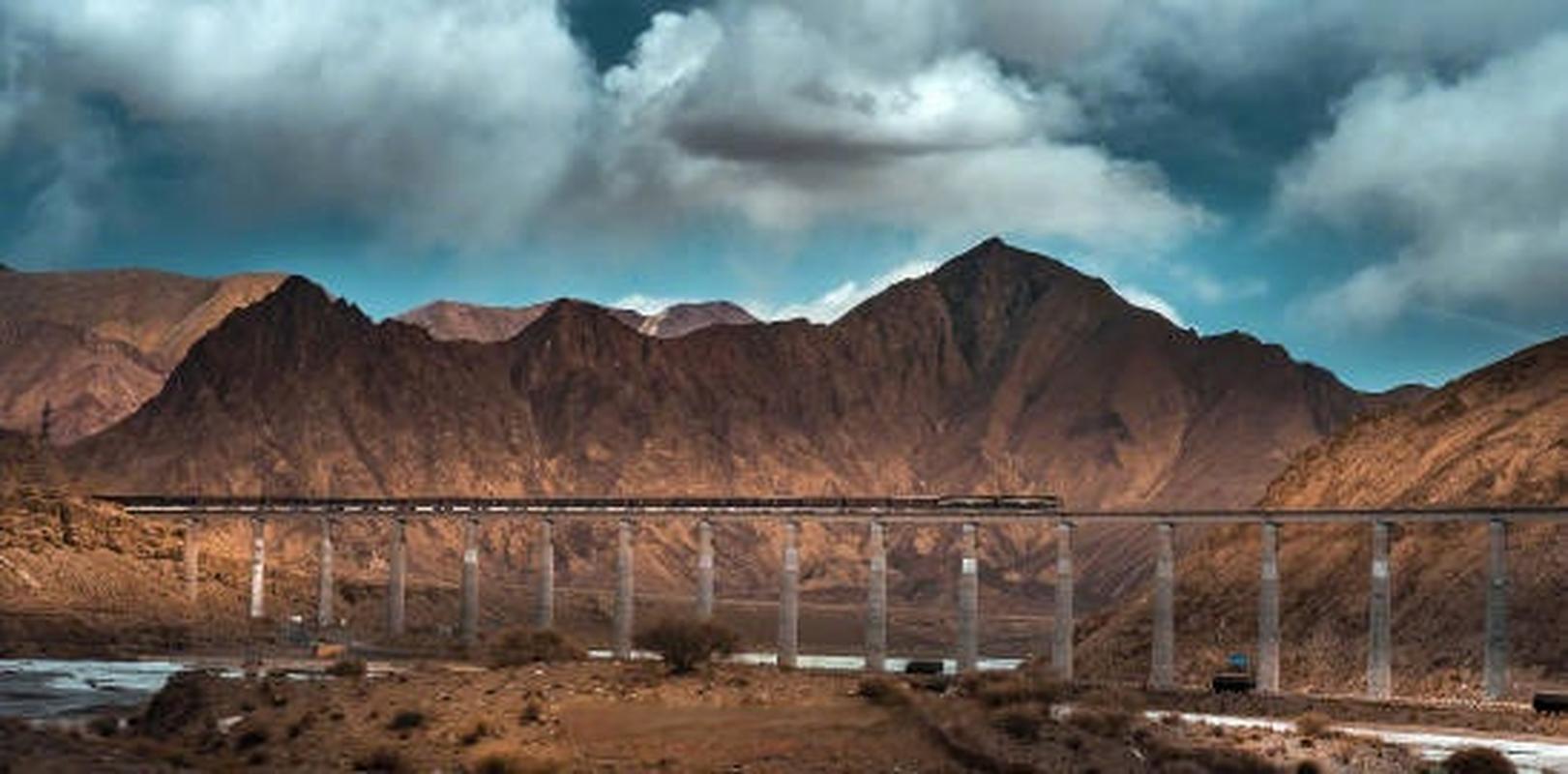 武漢到西寧鐵路貨運(yùn)價(jià)格武漢到西寧鐵路貨運(yùn)價(jià)格表