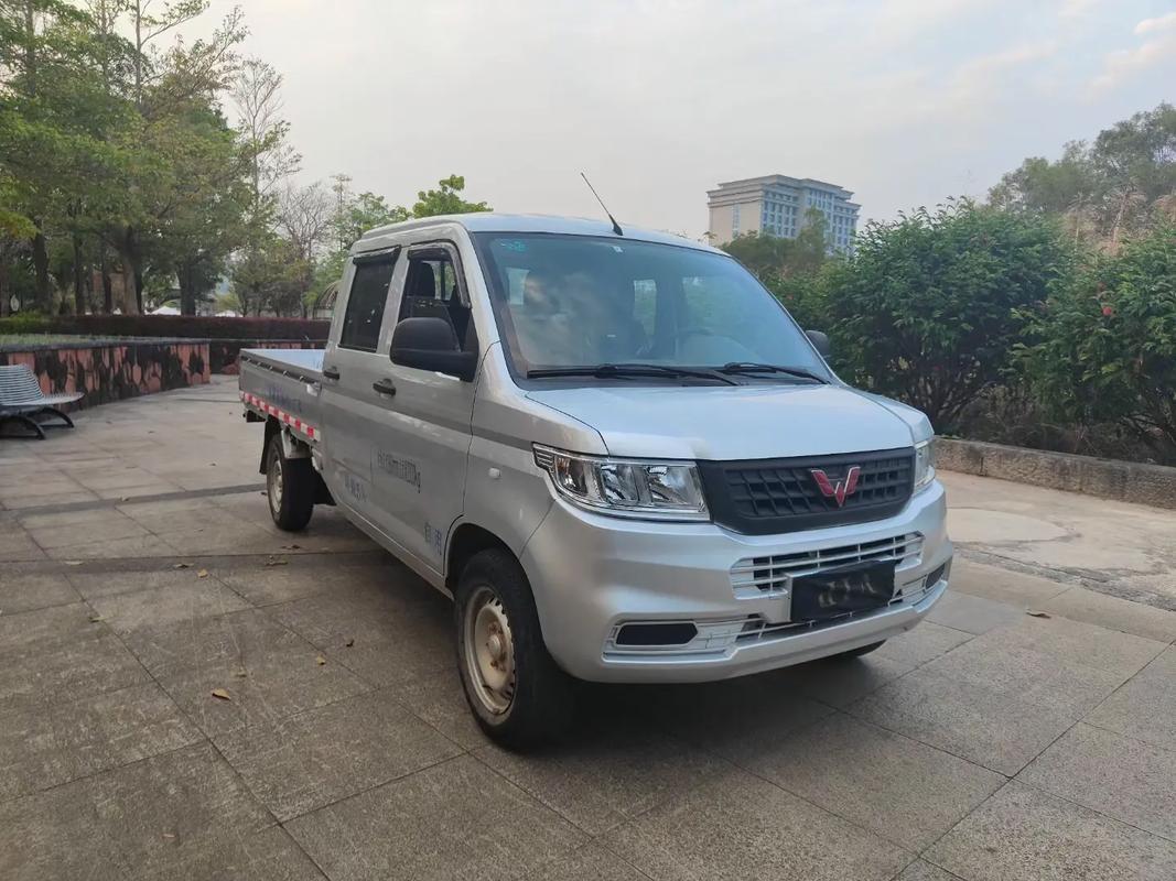微型平板小貨車貨運價格微型平板小貨車貨運價格及圖片